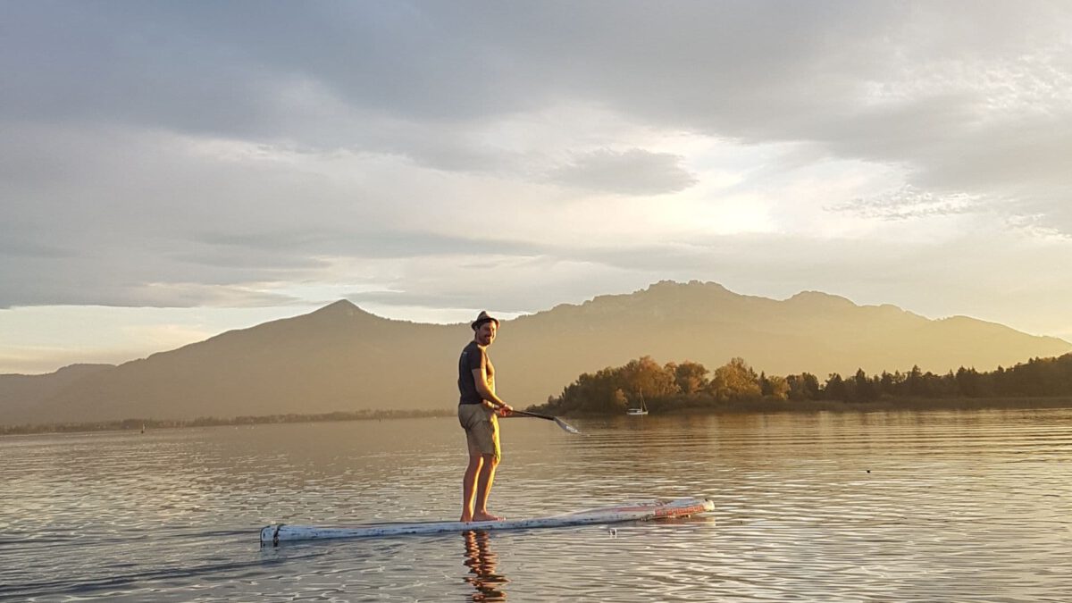 Audio recording on a stand-up paddleboard on Lake Chiemsee