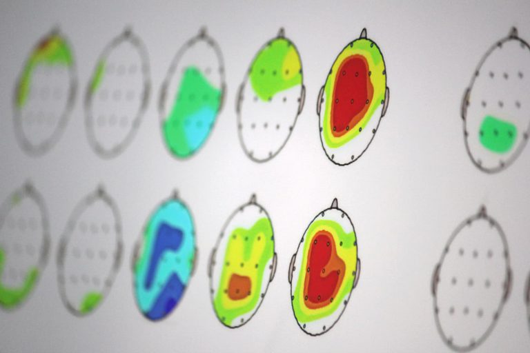 EEG VR immersive audio experience