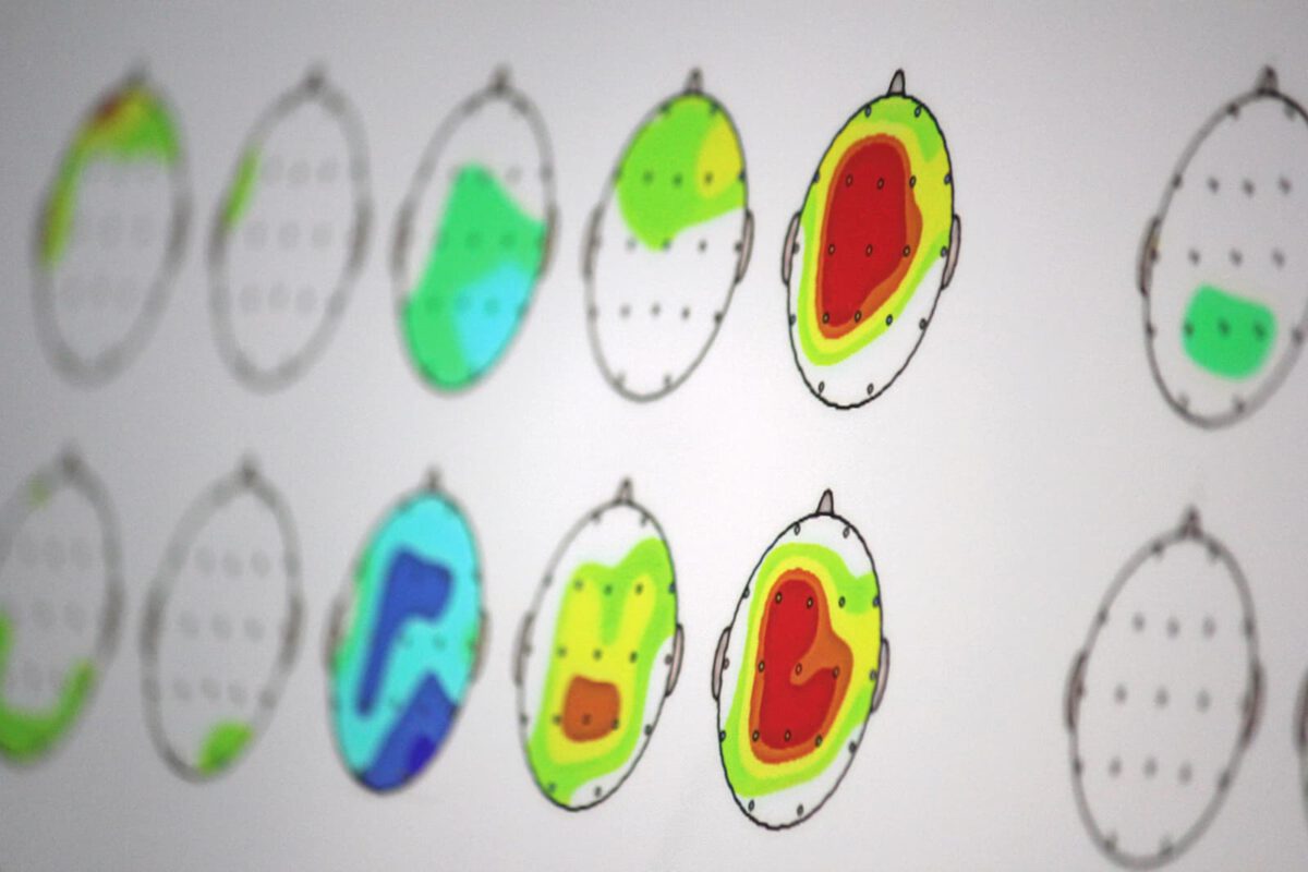 EEG VR immersive sound experience